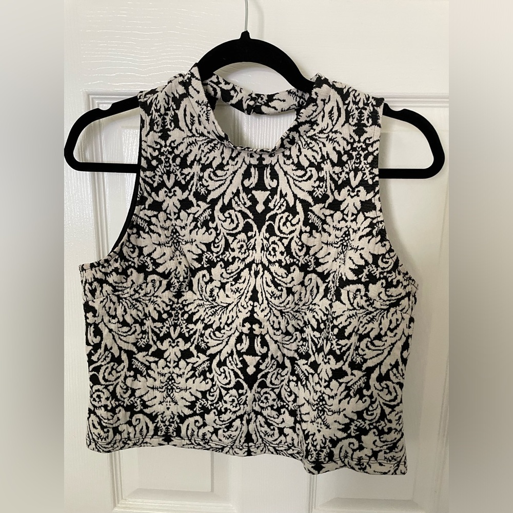 Antique Print Cropped Blouse